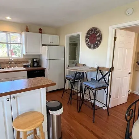 Cheerful Pet-Friendly Bungalow Right In Town Montrose Exterior foto